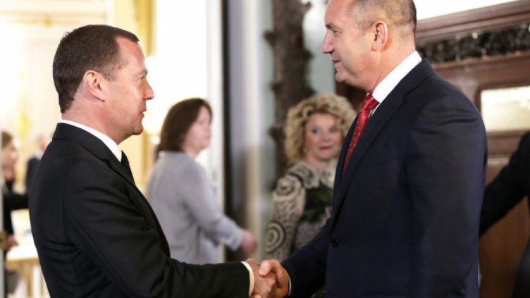 Румен Радев: Българското правителство излезе от летаргията с Русия