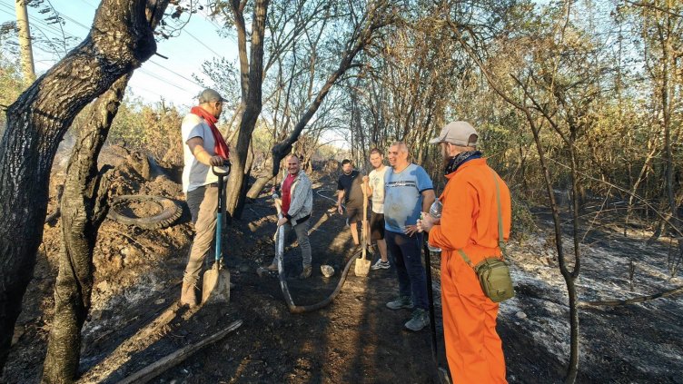 Обхождат района на пожара около "Владиславово" заради опасност от ново запалване