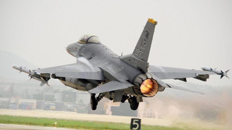 САЩ започна сглобяването на българските F-16. Кога долитат у нас?