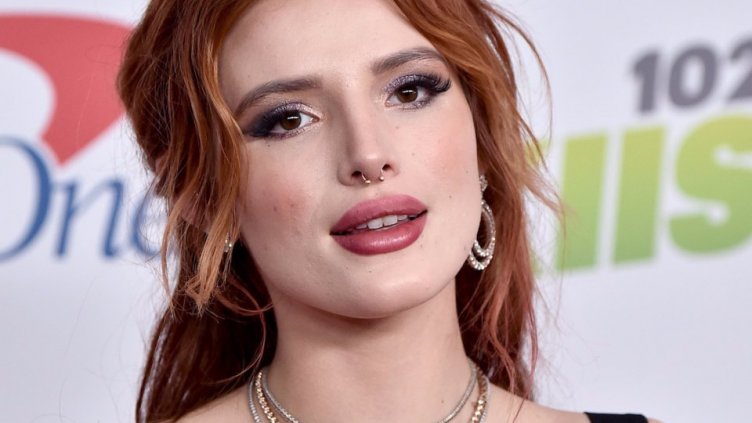 Тормозят Бела Торн заради голи снимки