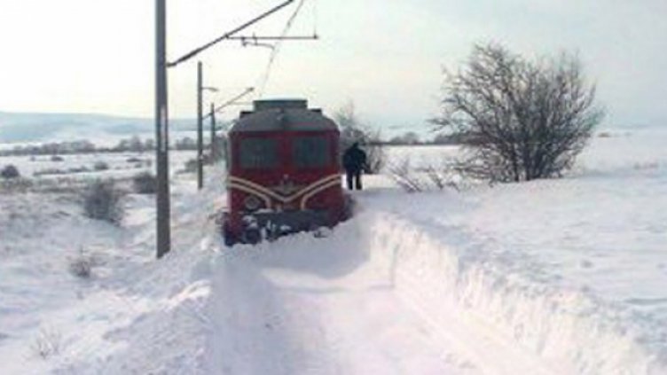 Затворен за движение е жп участъкът между Самуил и Каспичан