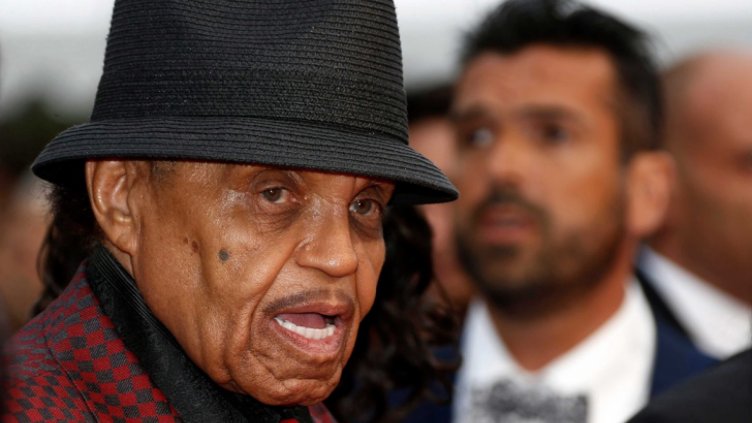 Бащата на Майкъл Джексън е с неизличим рак на панкреаса