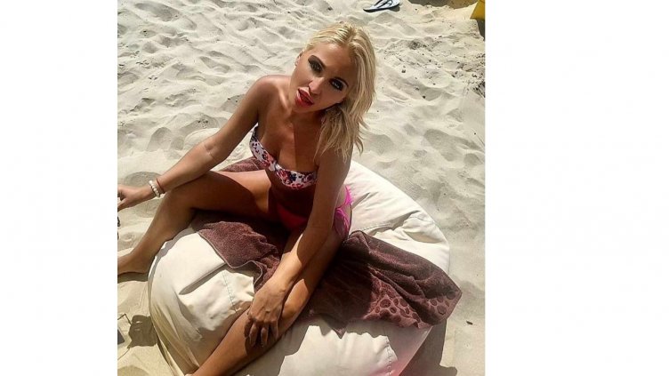 Мистерия около смъртта на млада учителка, издъхнала в колата си