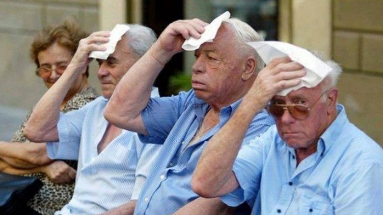 Август е с 5-6 градуса по-топъл! Какви рискове за здравето крият жегите?