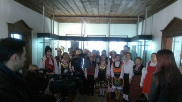 Ученици "осиновиха" Хаджи-Ангеловата къща в Търговище