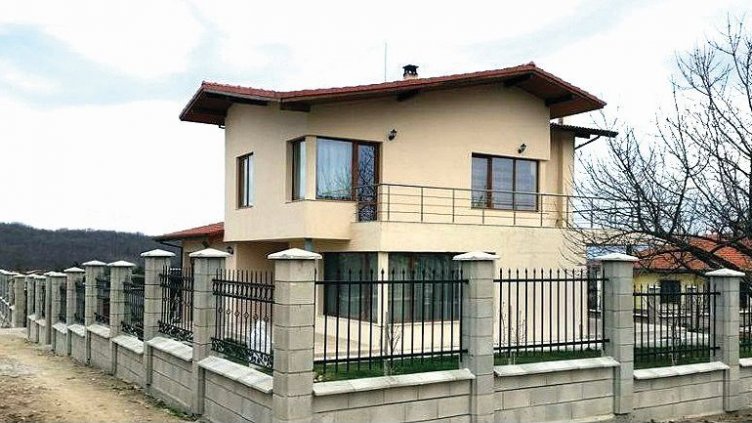 100 000 евро за къщи край Варна – вижте кои локации са най-предпочитаните