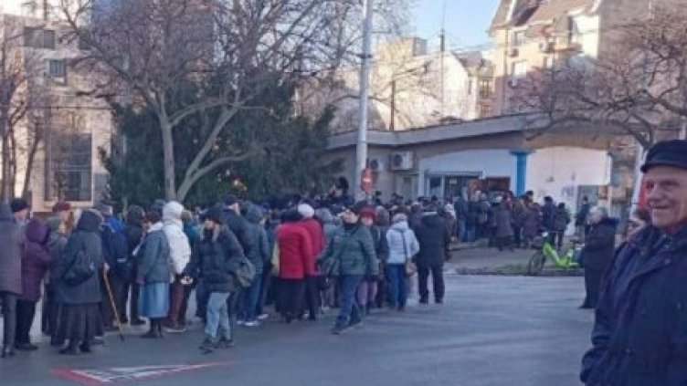 Всички пунктове за карти във Варна ще работят с удължено работно време и тази седмица