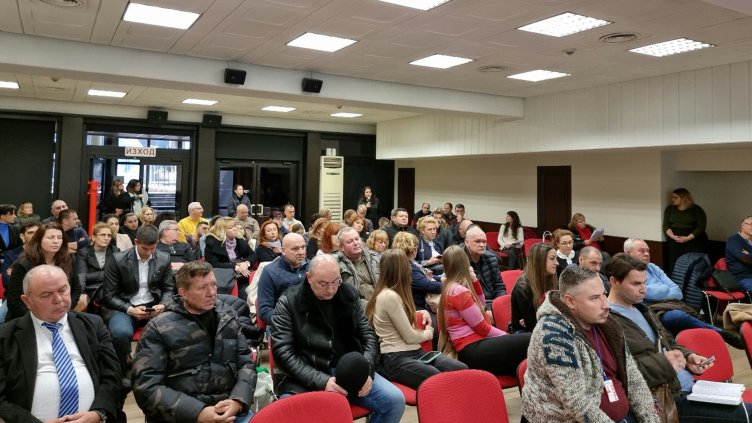 Спорове белязаха общественото обсъждане на проекта за разширението на Делфинариума във Варна