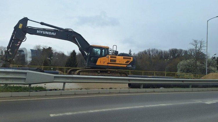 ВиК - Варна продължава тормоза върху живущите между "Евксиноград" и Златните