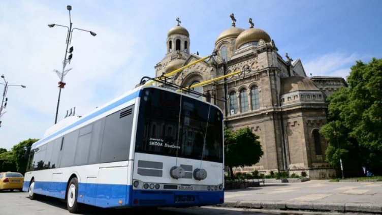 Тролеите по линия 86 вървят на 20 минути