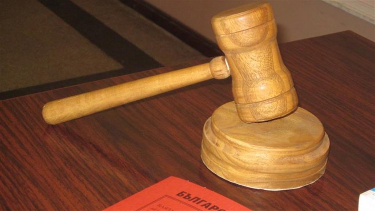 Постановиха условна присъда за търговия с гласове