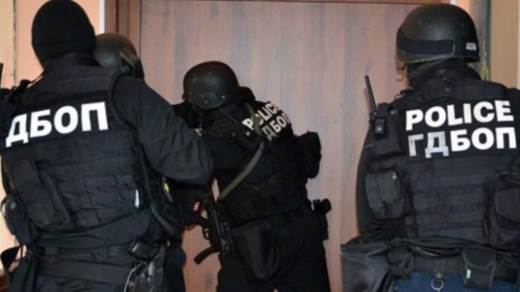 Разбиха международна група за финансови измами, следите й стигат и до Варна