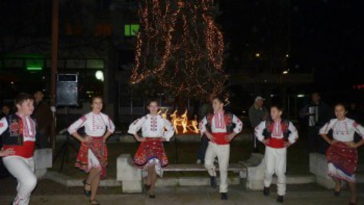 Броени часове остават до Новата година