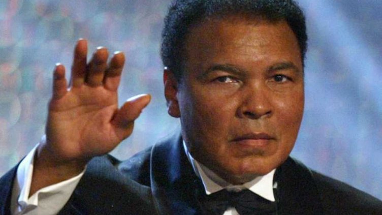 Светът се прощава с боксовата легенда Мохамед Али
