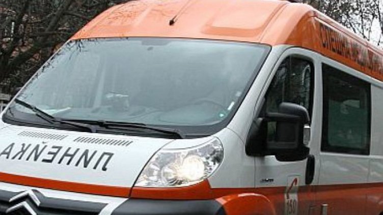 Колоездач в реанимация след сблъсък с автомобил край Банско