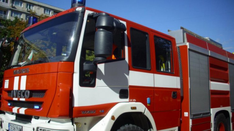 Горя покрив на къща на ул. "Капитан Райчо"