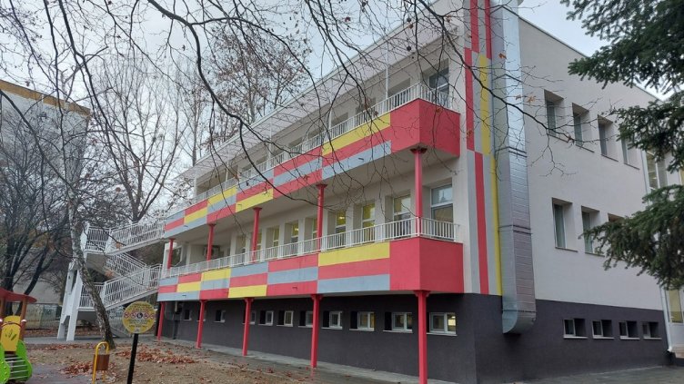 Започва подготовка за изграждането на пристройка за две нови групи към варненска ясла