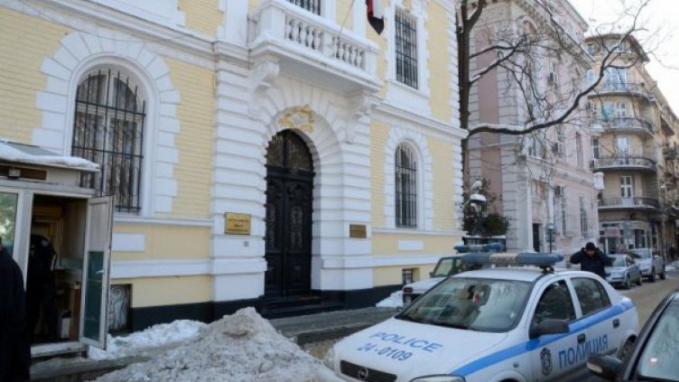 Сигнал за бомба край посолството на Египет