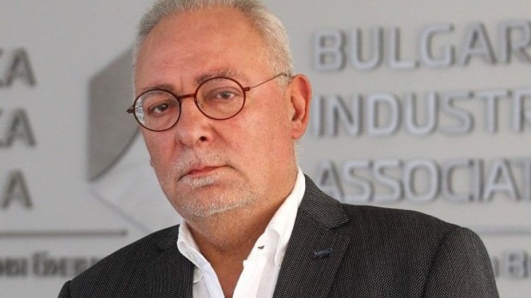 Прогнозират поне още два месеца ръст на безработицата