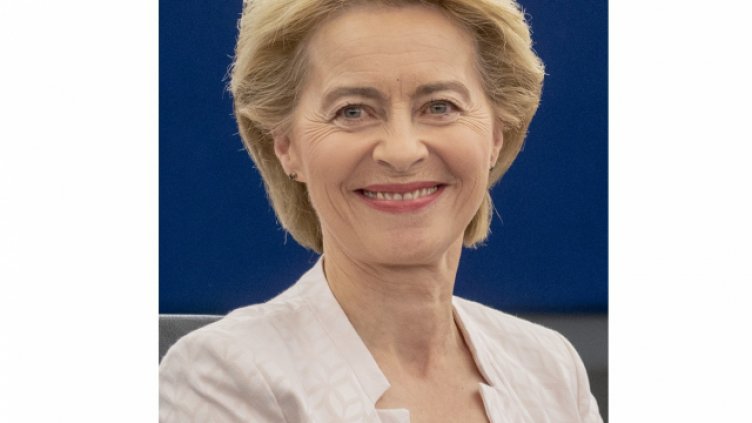 Урсула фон дер Лайен е под карантина