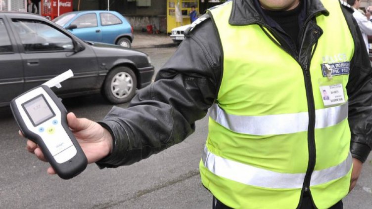 28-годишен с 4,14 промила се заби в мантинела в Свиленградско