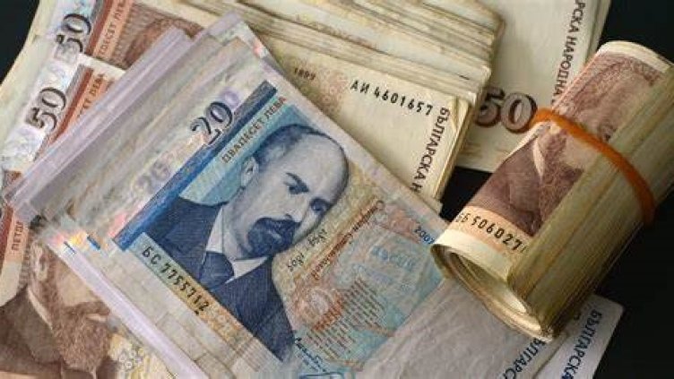 Няма и грам изненада: 70% от българите – недоволни от доходите си!