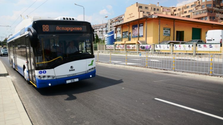 Промените в градския транспорт разтревожиха варненци