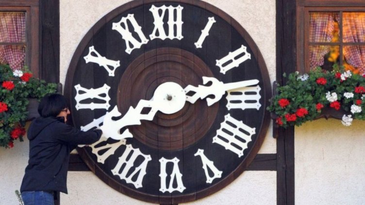 Испания може да се върне в часовата зона на Гринуич