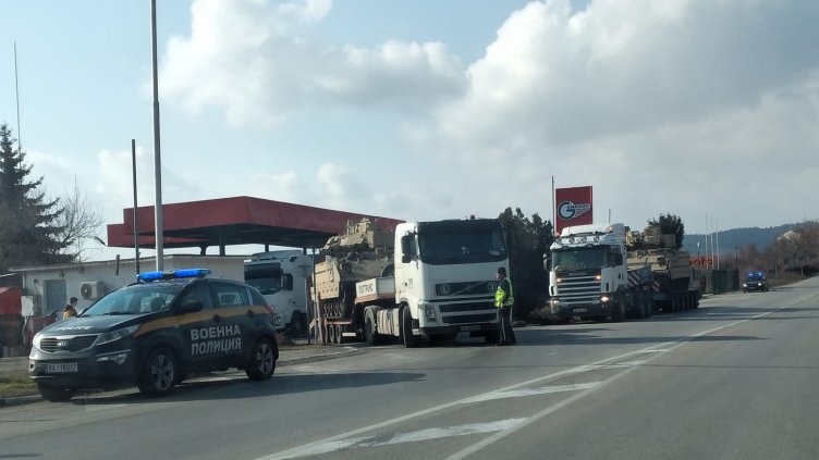 Танковете стигнаха Аксаково