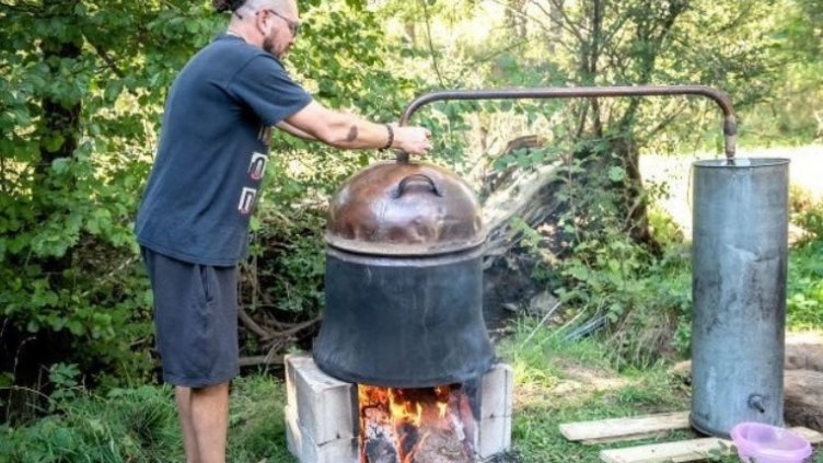 Поскъпна и домашна ракия