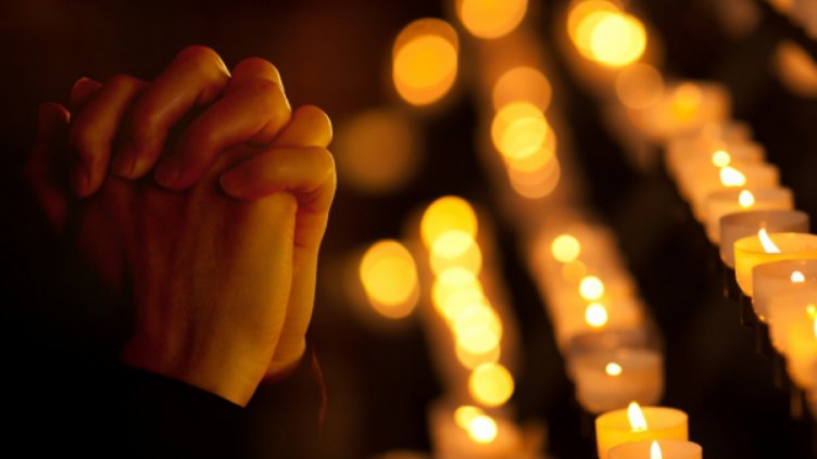 "Галъп": Половината от българите се определят като религиозни