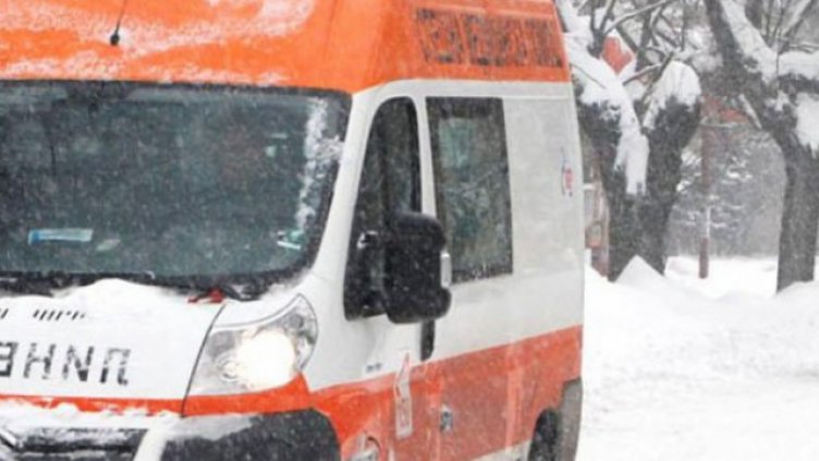 Намериха труп на мъж в кола във Варна