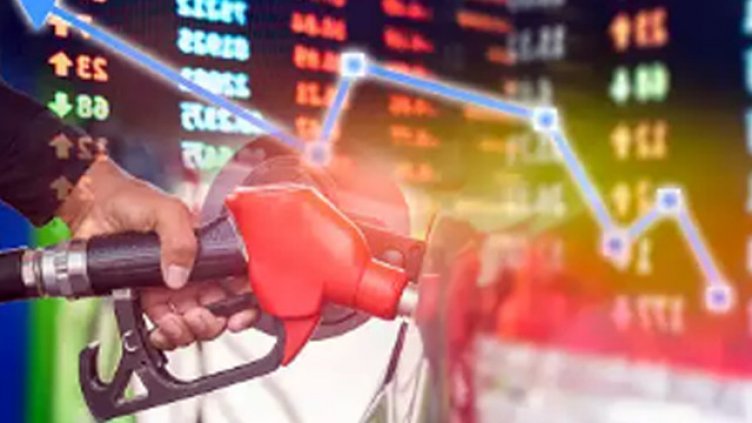 Петролът скача, акцизите не мърдат: 3 левчета за литър бензин. Как е?