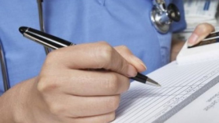 НОИ брои болничните през работните дни около Коледа 