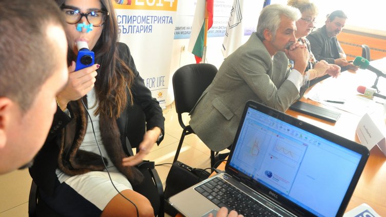 Преглеждат безплатно състоянието на белите дробове