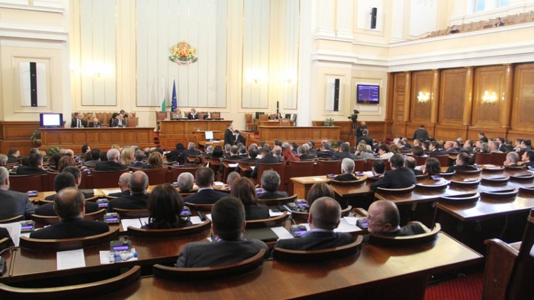 Ученици от Долни чифлик отиват на парламентарен контрол