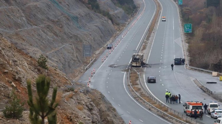 Опозицията в Скопие: Имало ли е химикали за хероин в автобуса-ковчег?