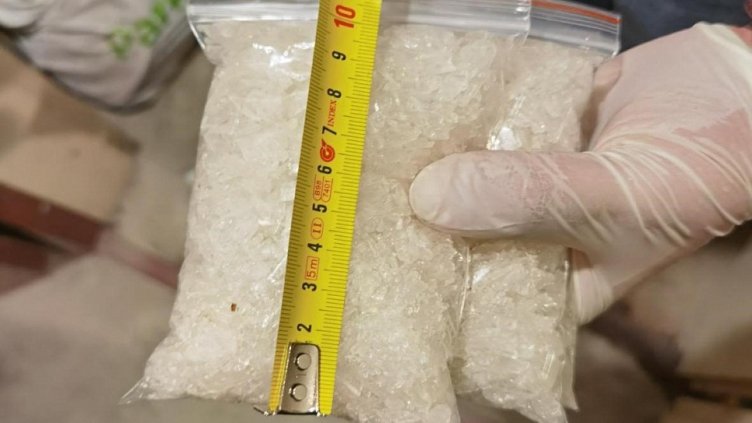 Оставиха в ареста млада жена и мъж от закопчаните при акцията срещу наркомафията във Варна