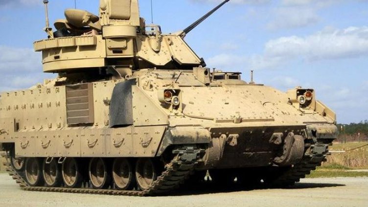 Танкове пъплят по пътища у нас. Накъде са поели? Какво обясниха от МО