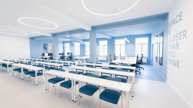 Най-голямата лаборатория за космически изследвания у нас е във Варна (СНИМКИ)