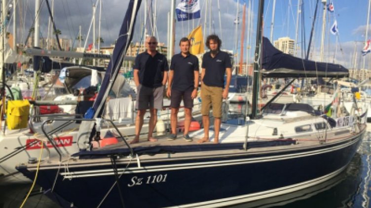 Българската яхта "Фурия" с отличия от презокеанско рали