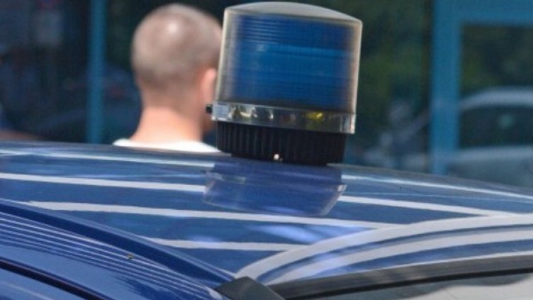 Мъж преби служителка на казино в Смолян