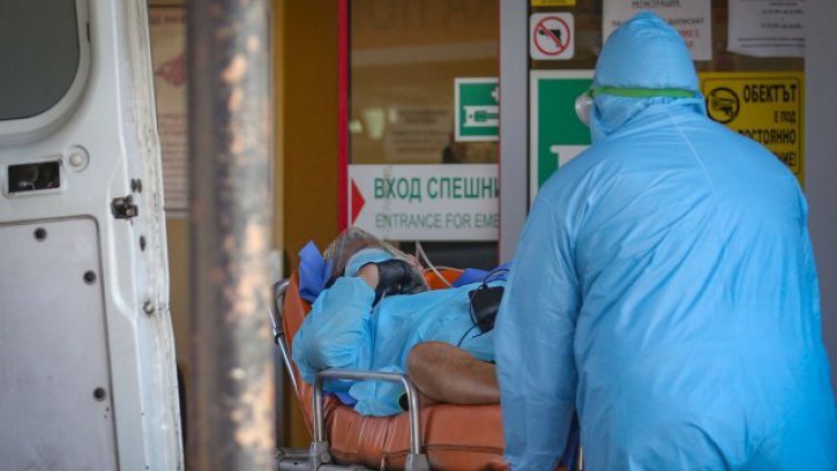 Всеки втори смята, че здравеопазването ни се справя с COVID-19