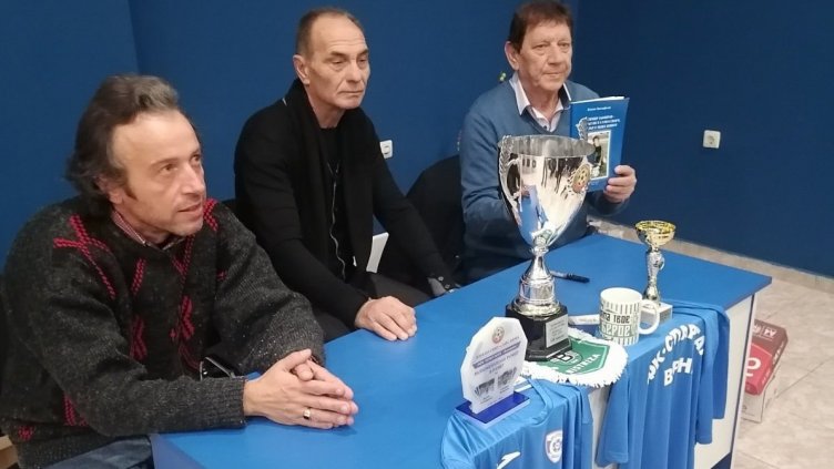 Ветераните на Спартак изпратиха 2022-а с книга