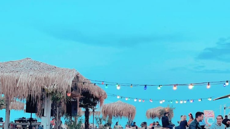 18 лева бургер по морето!? Гледат на почиващите като на портмоне