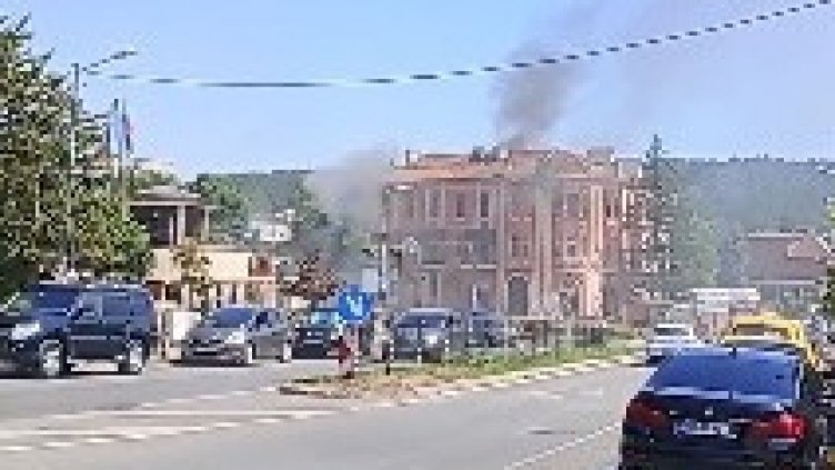 Един загинал и петима ранени при пожар в центъра на Банкя