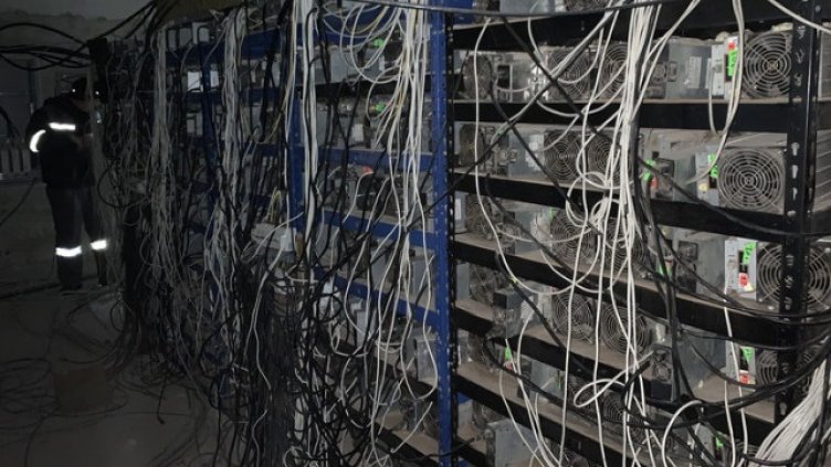 Разкриха най-голямата кражба на ток в историята на ЧЕЗ