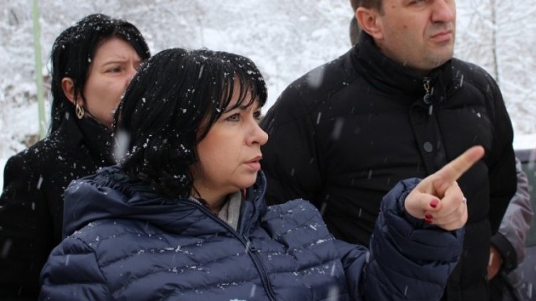 Теменужка Петкова.