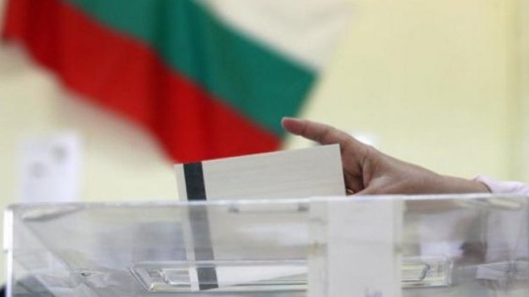 Радев насрочи избори за 11 юли и назначи новата ЦИК