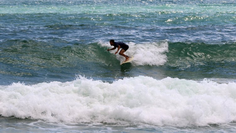 Сърфисти се събират на плаж Кабакум
